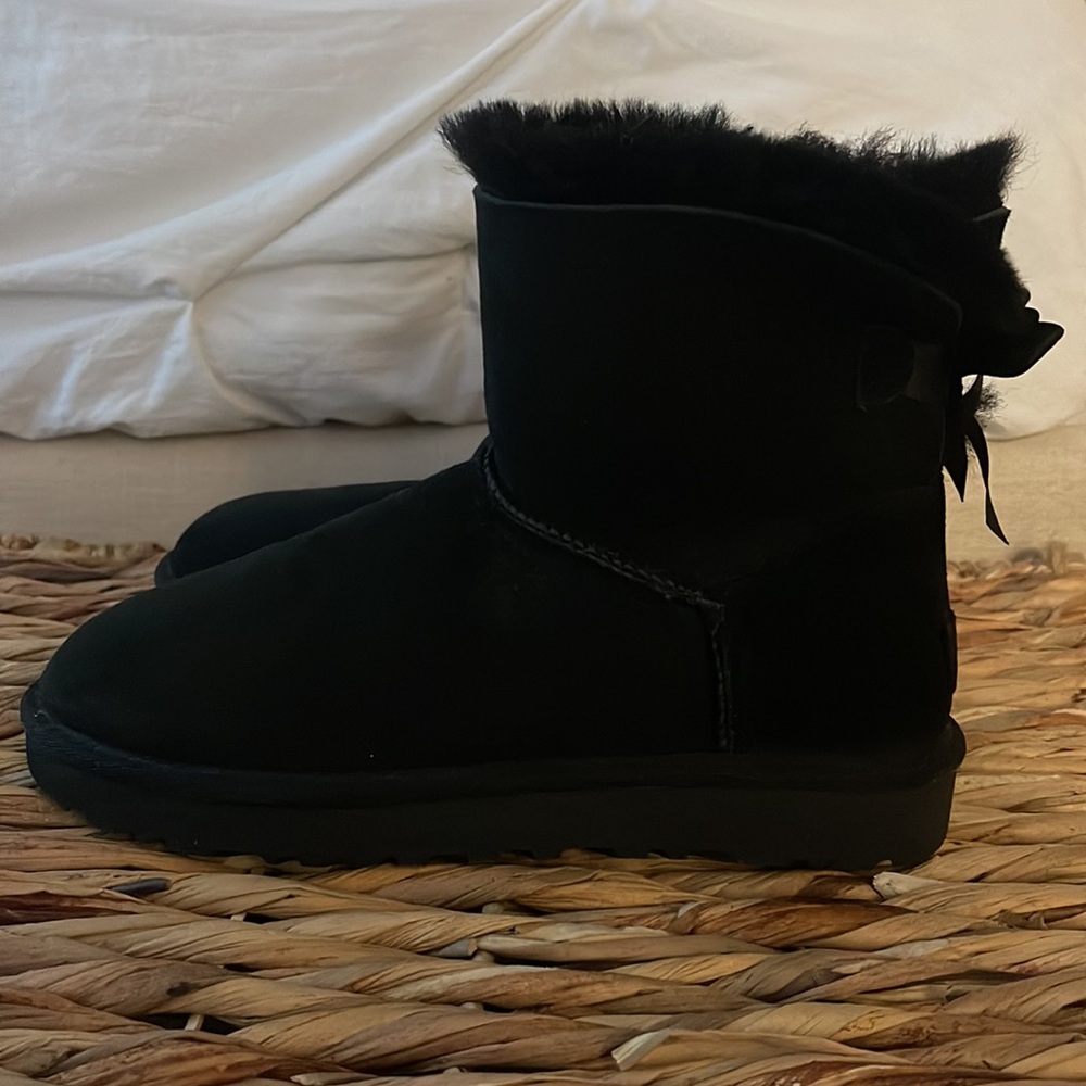 ugg boots - Picture 3 of 5